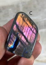 Load image into Gallery viewer, Purple Labradorite ~ FLASHY Rainbow
